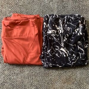 2 pairs of Lularoe Leggings